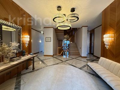 Аренда квартир в Астане: 7-комнатная квартира · 445.3 м² · 3/7 этаж, Карашаш ана 16 за 6 млн 〒 7-комнатная квартира · 445.3 м² · 3/7 этаж, Карашаш ана 16 за 6 млн 〒 в Астане, Есильский р-н