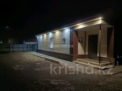 Отдельный дом · 5 комнат · 110 м² · 25 сот., Целинная 31 — Находится возле гостиницы за 9.9 млн 〒 в Бастау