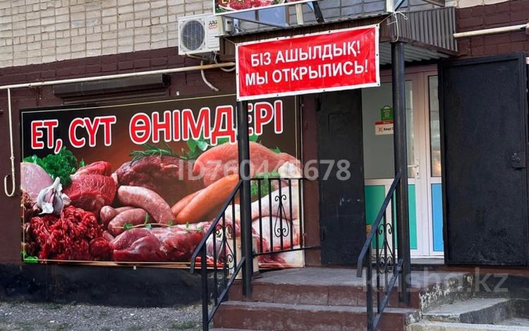 Свободное назначение, магазины и бутики, салоны красоты · 60 м² за 200 000 ₸ в Актобе, мкр Шанхай — фото 2