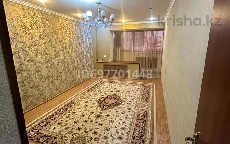 2-комнатная квартира, 49 м², 2/9 этаж помесячно, 14-й мкр 33 за 150 000 〒 в Актау, 14-й мкр — фото 2