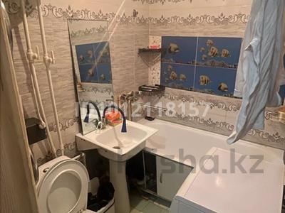 2-бөлмелі пәтер · 46 м² · 4/5 қабат, 13-й мкр. 34, бағасы: 100 000 ₸ в Караганде