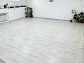 Свободное назначение, офисы, магазины и бутики, салоны красоты · 55 м² за 230 000 ₸ в Уральске, мкр 4