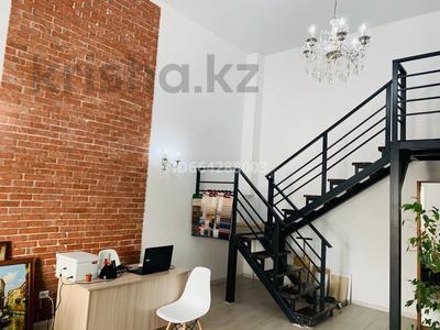 Свободное назначение, офисы, магазины и бутики, салоны красоты · 60 м² за 250 000 〒 в Уральске, мкр 4