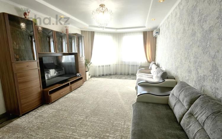 3-комнатная квартира · 94.8 м² · 10/15 этаж, Шакарима 60 за 52 млн ₸ в Семее — фото 3