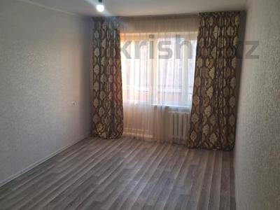 1-комнатная квартира, 32 м², 3/5 этаж, Жастар за 10.5 млн 〒 в Талдыкоргане