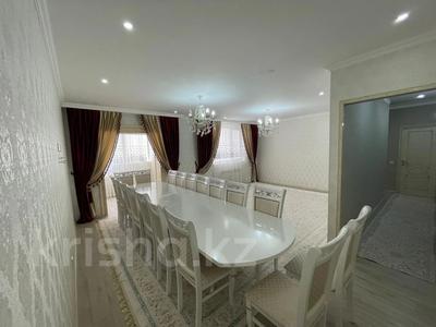 Продажа квартир в Мангистауской обл.: 4-комнатная квартира · 112.6 м² · 3/6 этаж, 16-й мкр 43/3 за 35.5 млн 〒 4-комнатная квартира · 112.6 м² · 3/6 этаж, 16-й мкр 43/3 за 35.5 млн 〒 в Актау