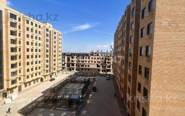 4-бөлмелі пәтер · 170 м² · 2/9 қабат, мкр Центральный, Абая 26/1, бағасы: 50 млн ₸ в Атырау — фото 2