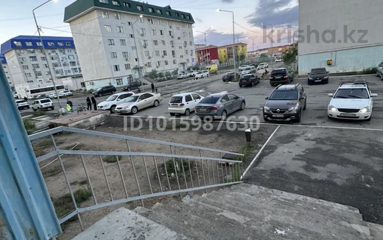 1-комнатная квартира · 42 м² · 1/6 этаж, мкр. Алмагуль, Алмагул 30 за 150 000 ₸ в Атырау — фото 2