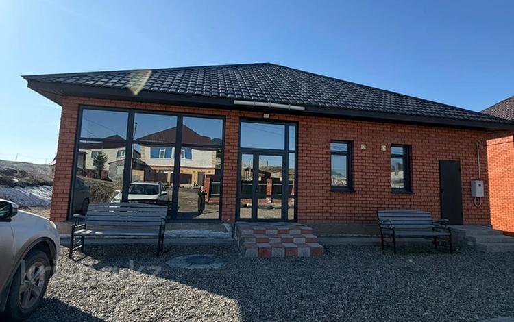 Отдельный дом · 4 комнаты · 147.6 м² · 10 сот., Жерұйық 24 за 71 млн ₸ в Усть-Каменогорске — фото 2