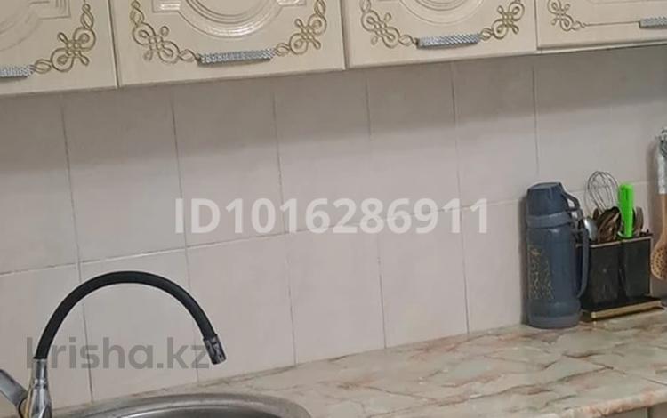 2-комнатная квартира · 65 м² · 1/5 этаж, мкр Арай-2 2 за 120 000 ₸ в Таразе — фото 2