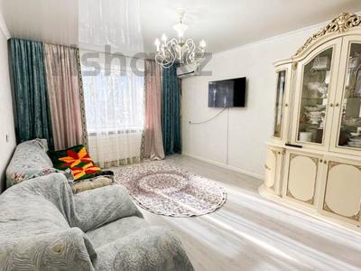4-комнатная квартира · 80 м² · 5/5 этаж, Самал за 25 млн 〒 в Талдыкоргане, мкр Самал
