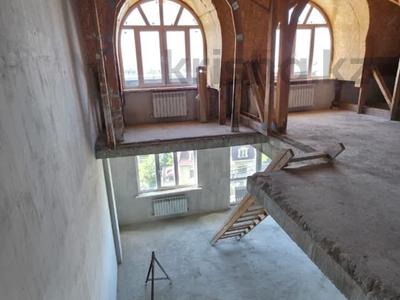 6-бөлмелі пәтер · 379 м² · 6/6 қабат, Мирас ш/а. 128, бағасы: 175 млн ₸ в Алматы, Бостандыкский р-н
