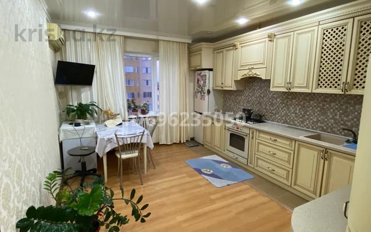 2-комнатная квартира · 79 м² · 5/9 этаж, мкр. Алмагуль, Алмагуль — Тд Бак даулет за 25 млн ₸ в Атырау — фото 18