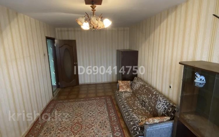 2-комнатная квартира, 44.5 м², 4/5 этаж, Молдагулова 14 за 12.5 млн 〒 в Уральске — фото 2