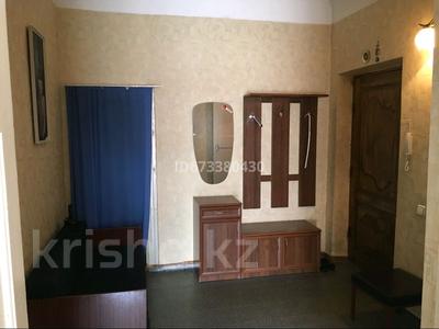 3-комнатная квартира, 77.7 м², 2/2 этаж, Ауэзова за 23 млн 〒 в Усть-Каменогорске