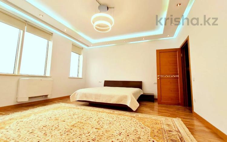 2-комнатная квартира · 90 м² · 17/32 этаж, Аль-Фараби за 550 000 ₸ в Алматы, Бостандыкский р-н — фото 2