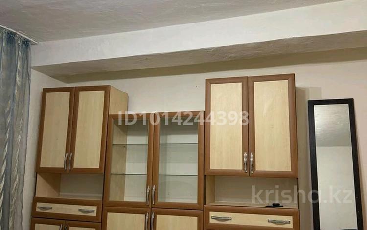 1-комнатная квартира · 37 м² · 1/4 этаж, Гагарина 167 за 200 000 ₸ в Алматы, Бостандыкский р-н — фото 2