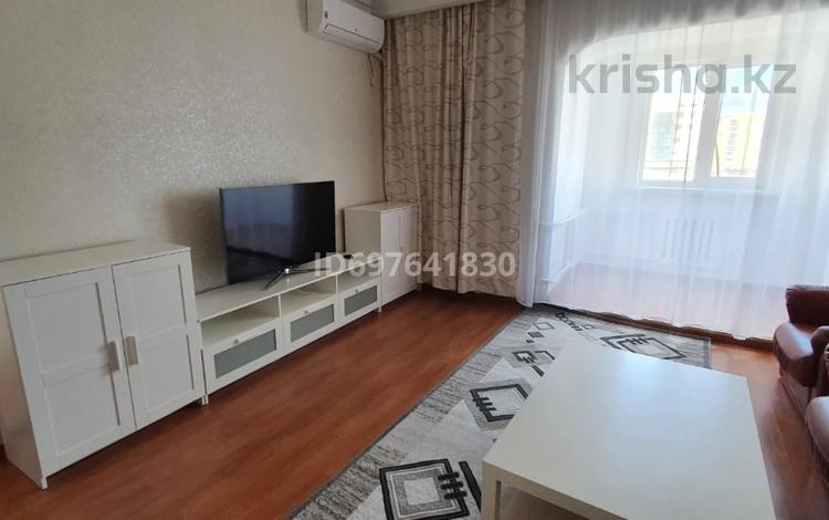 4-бөлмелі пәтер, 90 м², 4/5 қабат ай сайын, Сатпаева 34, бағасы: 280 000 〒 в Атырау — фото 2