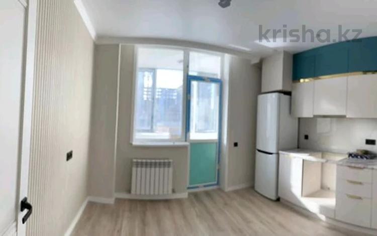 1-комнатная квартира, 43 м², 2/11 этаж, Сыганак 51д за 21 млн 〒 в Астане, Есильский р-н — фото 2