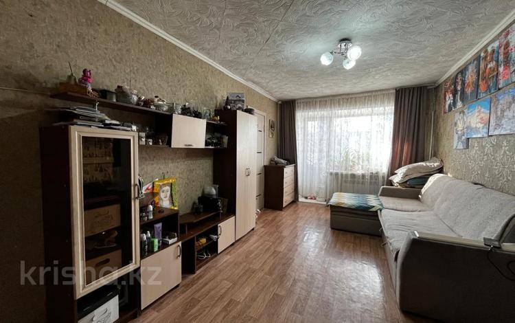 3-бөлмелі пәтер · 43 м² · 3/5 қабат, Майкудук, 12й микрорайон, бағасы: 11 млн ₸ в Караганде, Алихана Бокейханова р-н — фото 2
