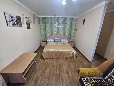 2-комнатная квартира, 44 м², 1/5 этаж помесячно, Ленина 115 — Ленина за 250 000 〒 в Рудном