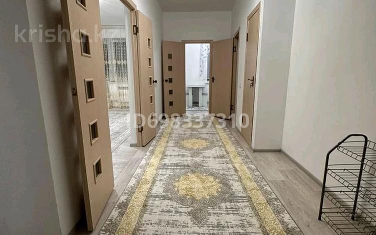 3-комнатная квартира · 68 м² · 2/5 этаж, Левый берег 2 13 — Напротив школы Orda skool за 150 000 ₸ в  — фото 2