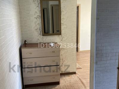 3-бөлмелі пәтер · 52 м² · 3/5 қабат, мкр Юго-Восток, Строителей 11 — Рынок Арай, 15 поликлиника, ТЦ Проспект, бағасы: 21 млн ₸ в Караганде, Казыбек би р-н