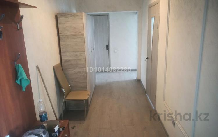 2-комнатная квартира · 83 м² · 8/9 этаж, мкр Аксай-3Б, Мкр «Аксай-3б» 30а за 290 000 ₸ в Алматы, Ауэзовский р-н — фото 2