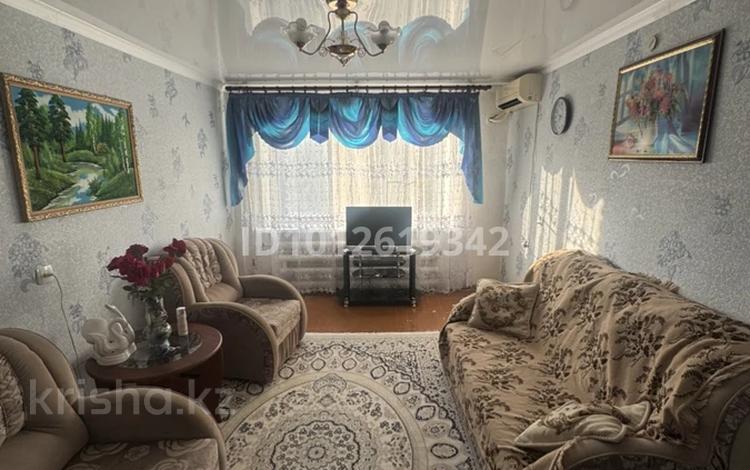 2-бөлмелі пәтер · 100 м² · 3/5 қабат, Есет батыра 5, бағасы: 12 млн ₸ в Хромтау — фото 2