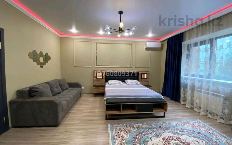 1-бөлмелі пәтер · 50 м² · 1/12 қабат, Байзакова 225 — Кабанбай батыра, бағасы: 20 000 ₸ в Алматы, Алмалинский р-н — фото 3