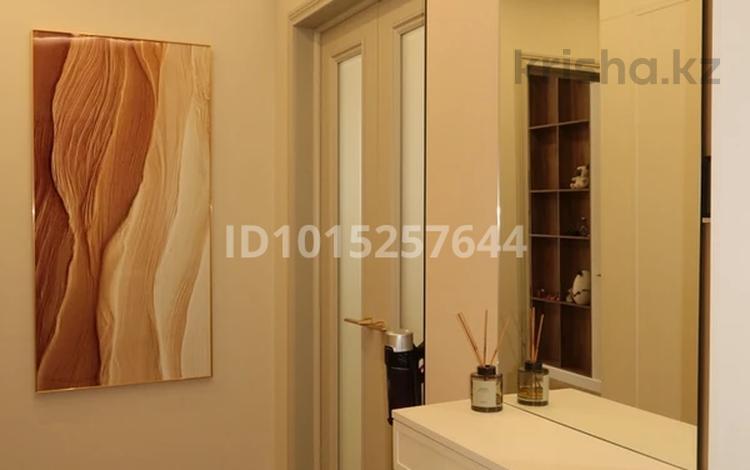 3-комнатная квартира · 70.81 м² · 12/12 этаж, Е 900 10 за 80 млн ₸ в Астане, Нура р-н — фото 2