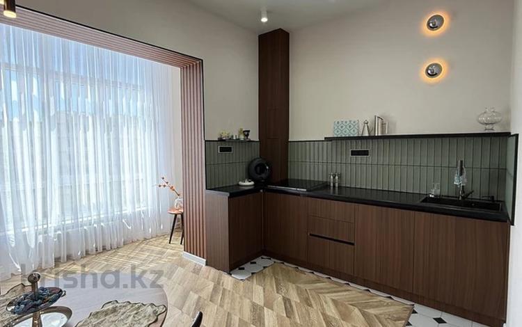 2-бөлмелі пәтер · 49 м² · 6/8 қабат, 33-й мкр 15, бағасы: 21.9 млн ₸ в Актау — фото 2