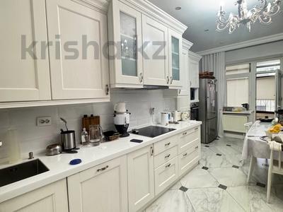6-бөлмелі пәтер · 324 м² · 10/11 қабат, Кенесары 47, бағасы: 130 млн 〒 в Астане, Алматы р-н