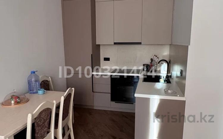 2-комнатная квартира · 42 м² · 7/15 этаж, Толе би 14 за 280 000 〒 в Астане, Нура р-н — фото 2