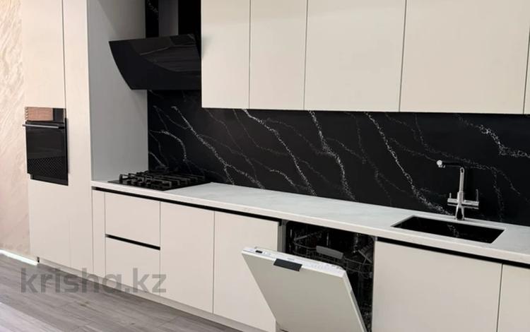 4-комнатная квартира · 147 м² · 5/8 этаж, мкр. Алтын орда, Санкибай батыра 40б за 77 млн ₸ в Актобе — фото 7