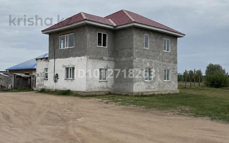 Жеке үй · 9 бөлме · 320 м² · 20 жүзд., Токтар Аубакирова 51 — Находится возле 2 школы (АТОМ), бағасы: 40 млн ₸ в Коргалжыне — фото 2