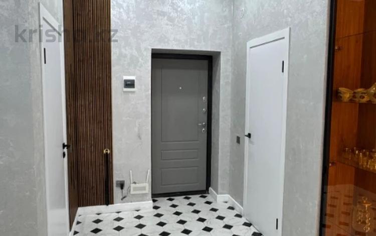 1-бөлмелі пәтер · 51.9 м² · 1/5 қабат, Алтын орда ш/а., бағасы: 23 млн ₸ в Актобе, мкр. Алтын орда — фото 2