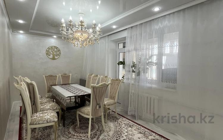3-бөлмелі пәтер · 75 м² · 1/5 қабат, тауелсиздик 1 — набережка, бағасы: 25 млн ₸ в  — фото 2