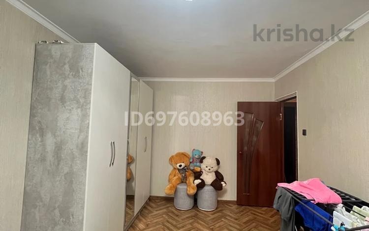 2-бөлмелі пәтер, 48.4 м², 5/5 қабат, Валиханова 54 — Напротив кофейни «Татти нан», бағасы: 8 млн 〒 в Кентау — фото 2