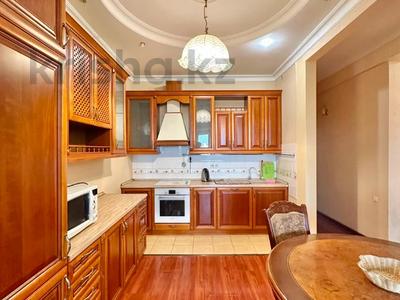 3-бөлмелі пәтер · 100 м² · 6/12 қабат, Мауленова 111, бағасы: 82 млн ₸ в Алматы, Алмалинский р-н