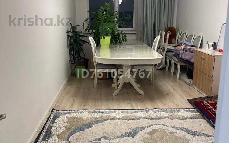 3 бөлме · 76 м² · 8 қабат, Шұғыла ш/а. дом 342/5, бағасы: 75 000 ₸ в Алматы, Наурызбайский р-н — фото 2