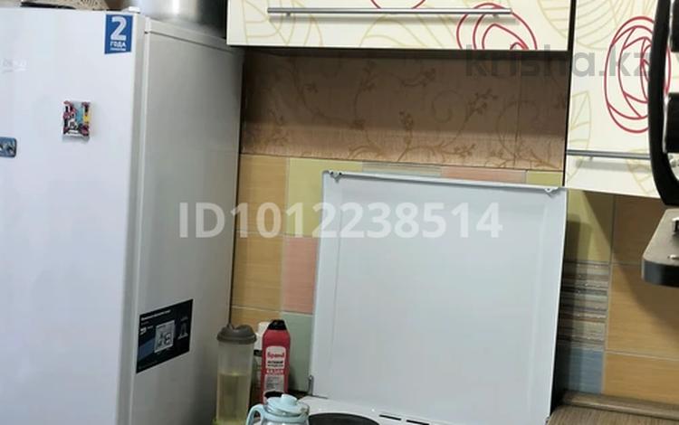1-бөлмелі пәтер · 32 м² · 4/5 қабат, ул. Маяковского 12, бағасы: 15 млн ₸ в Усть-Каменогорске, Ульбинский — фото 2