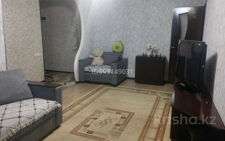 2-комнатная квартира · 56 м² · 3/4 этаж, Шакарима 160 — Район ЖД вокзала за 300 000 ₸ в Семее — фото 2