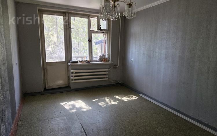 1-комнатная квартира · 30 м² · 4/5 этаж, мкр Самал, 7 мкр за 8 млн ₸ в Таразе — фото 2