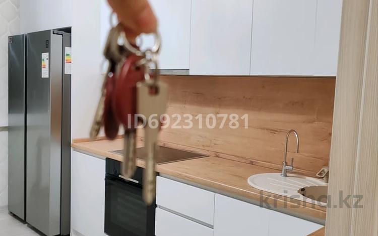3-комнатная квартира · 125 м² · 3/16 этаж, мкр Комсомольский, Е-30 7 за 420 000 ₸ в Астане, Есильский р-н — фото 2