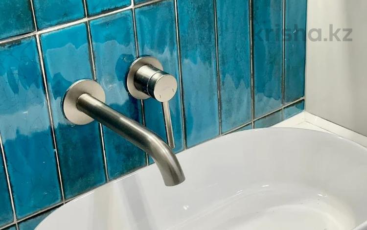 2-комнатная квартира · 65 м² · 6/10 этаж, Жарокова 218 за 85 млн ₸ в Алматы, Бостандыкский р-н — фото 21
