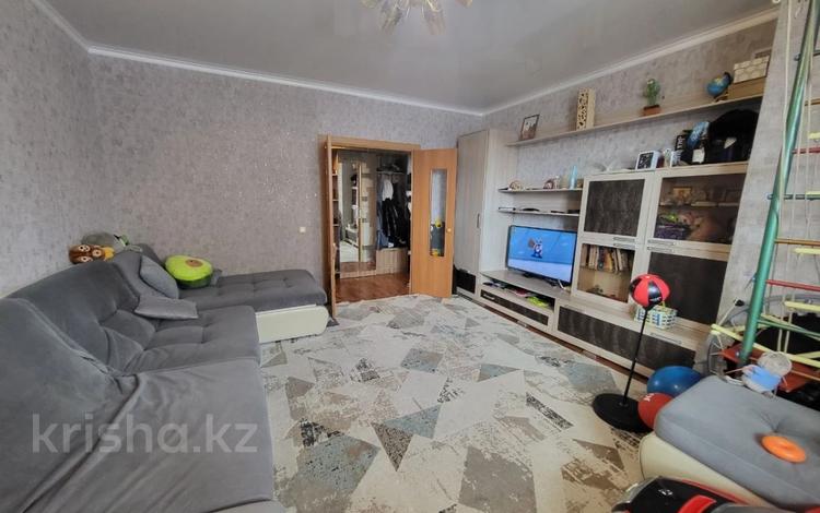 2-бөлмелі пәтер · 61 м² · 3/10 қабат, мкр Юго-Восток, Шахтеров 70, бағасы: 25.5 млн ₸ в Караганде, Казыбек би р-н — фото 2