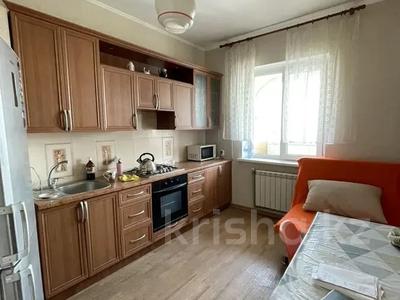 1-комнатная квартира, 43 м², 3/5 этаж, мкр Мамыр-1 13 за 23 млн 〒 в Алматы, Ауэзовский р-н