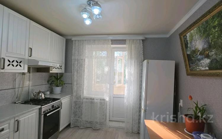 3-бөлмелі пәтер · 70 м² · 3/5 қабат, 11 ш/а., Шайкенова, бағасы: 23 млн ₸ в Актобе, мкр 11 — фото 10