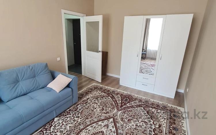 1-комнатная квартира · 37 м² · 1/9 этаж, Бектурова 4/6 за 200 000 ₸ в Астане, Нура р-н — фото 4